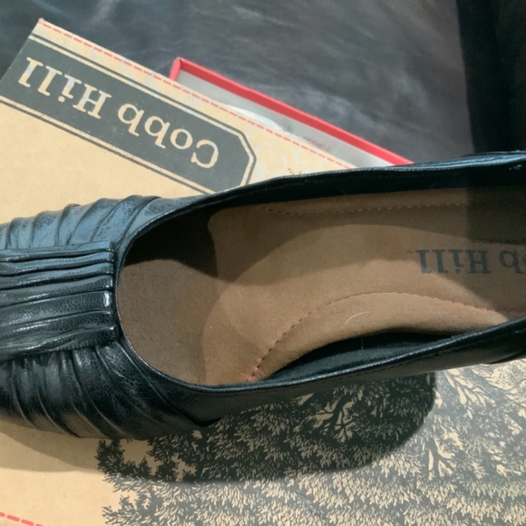 NIB Cobb Hill Tinsley Heel Black 8.5M - Picture 5 of 5